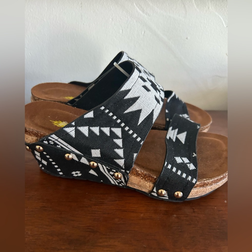 Black and White Patterned Women's Sandals